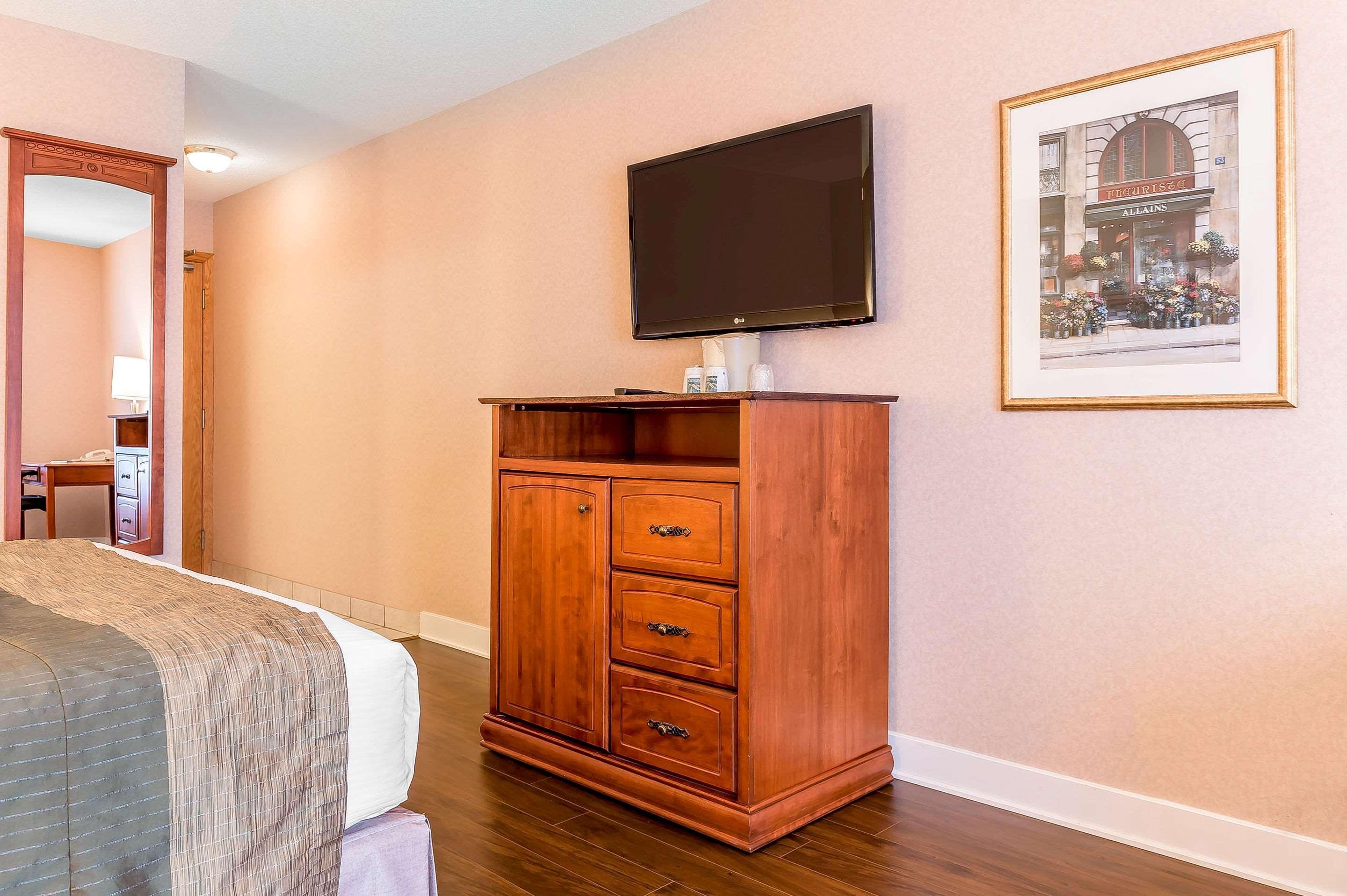 Quality Inn & Suites Hawkesbury Dış mekan fotoğraf