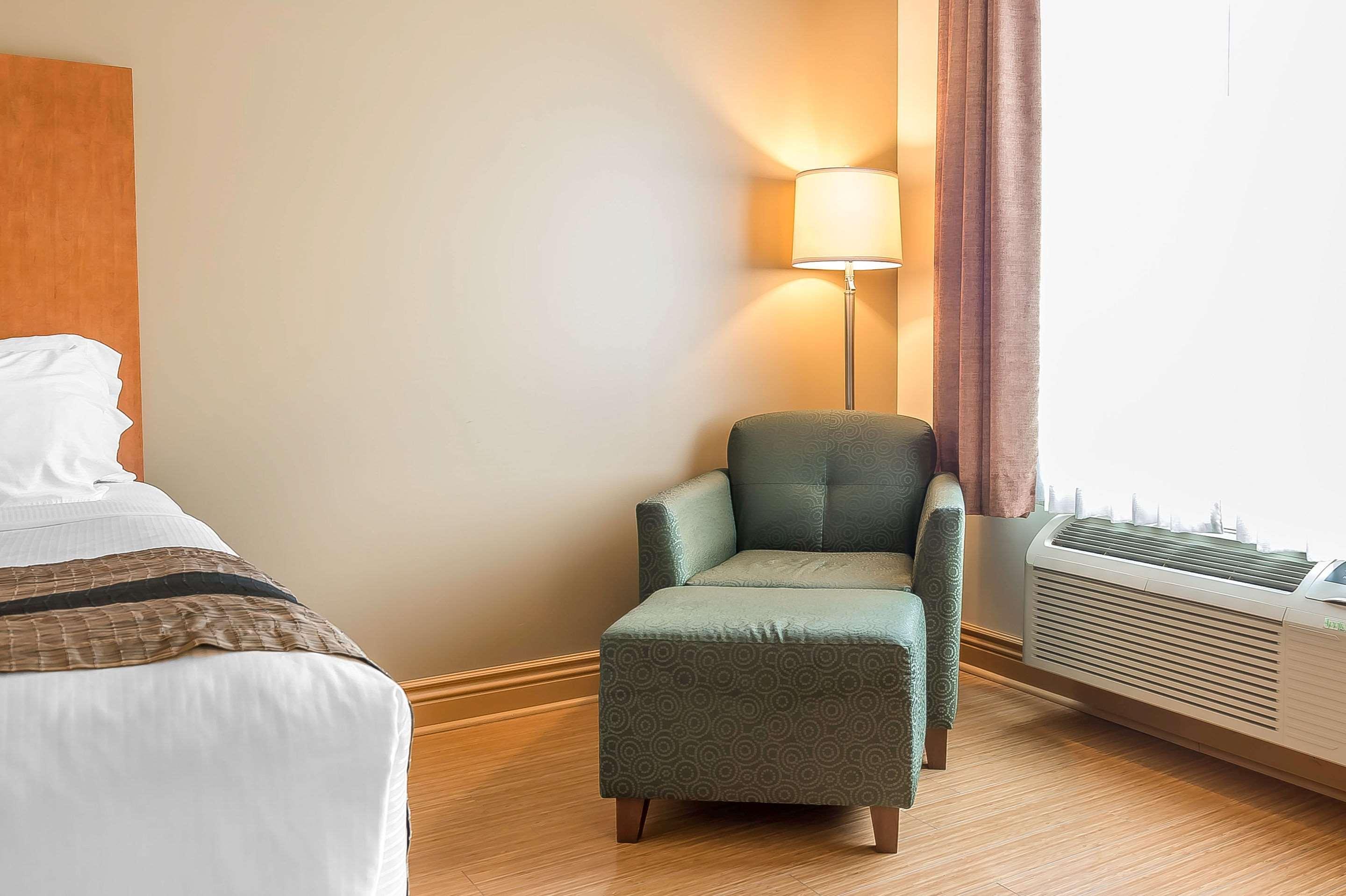 Quality Inn & Suites Hawkesbury Dış mekan fotoğraf