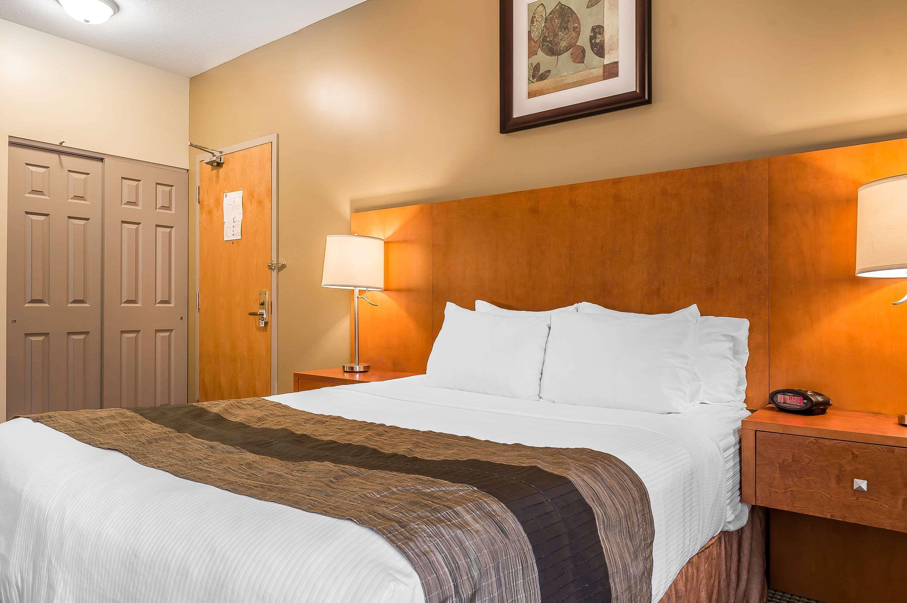 Quality Inn & Suites Hawkesbury Dış mekan fotoğraf