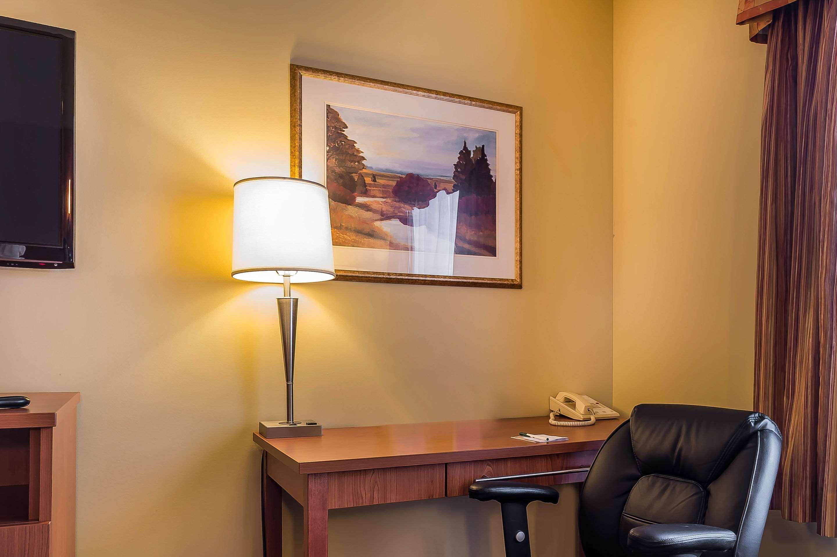 Quality Inn & Suites Hawkesbury Dış mekan fotoğraf