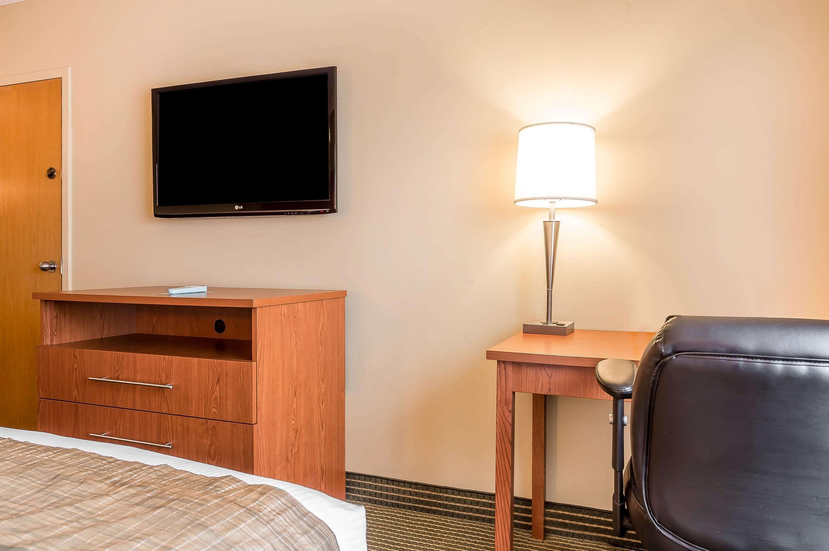Quality Inn & Suites Hawkesbury Dış mekan fotoğraf