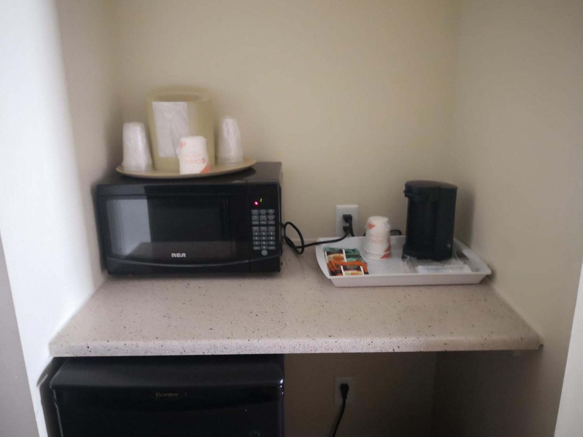 Quality Inn & Suites Hawkesbury Dış mekan fotoğraf