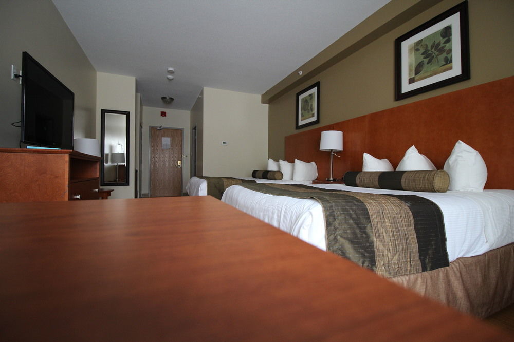 Quality Inn & Suites Hawkesbury Dış mekan fotoğraf